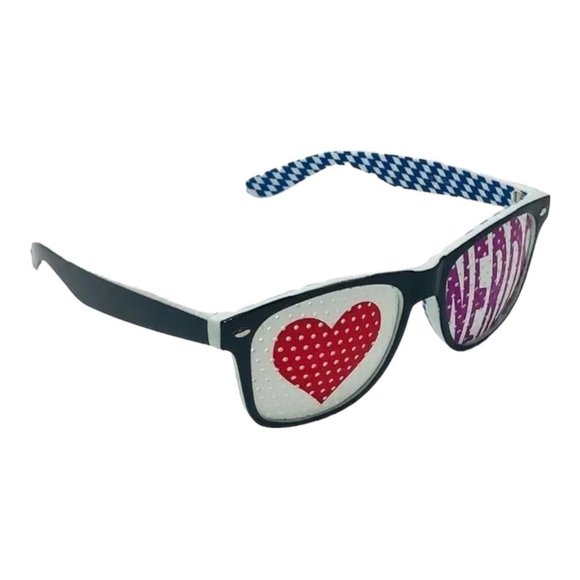 B23; I Love Nerd Novelty Glasses - Picture 3 of 5